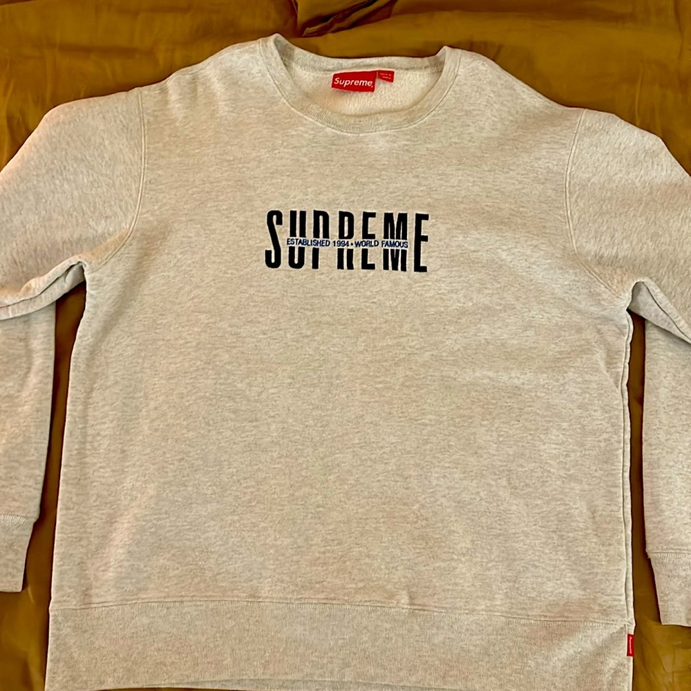 Supreme World Famous Crewneck
